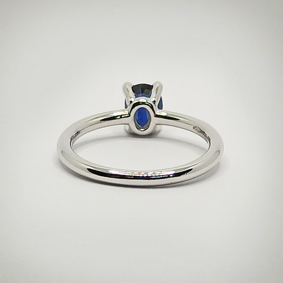Anello di fidanzamento Minimal dettaglio del castone