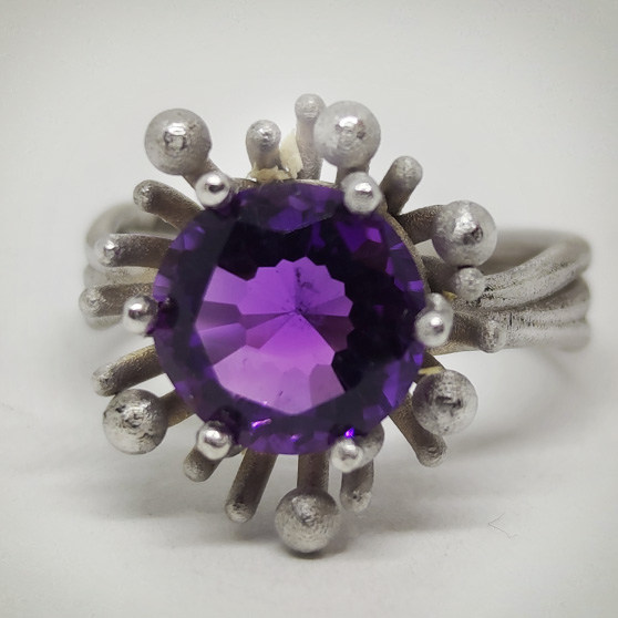 Anello anemone con ametista