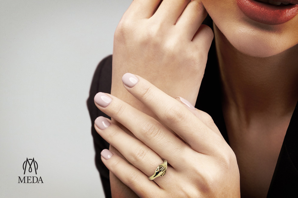 Anello mani intrecciate clearance